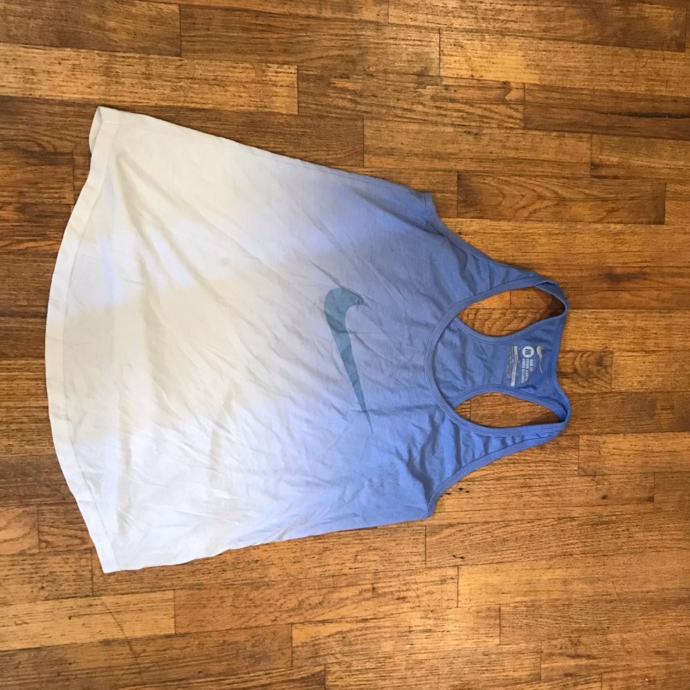Nike tee